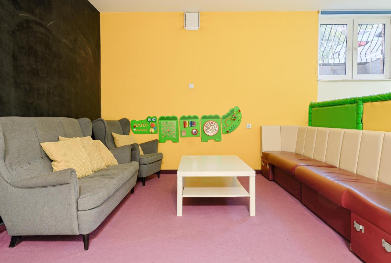 Hotel Antoni Tomaszow Lubelski Bagian luar foto