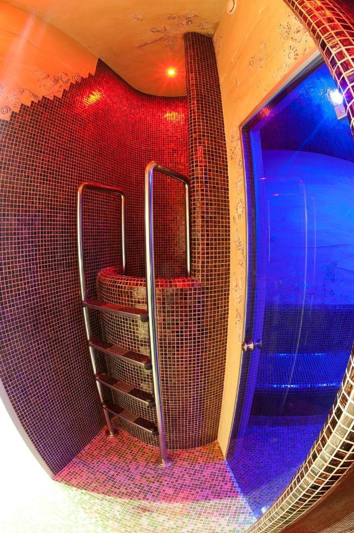 Hotel Antoni Tomaszow Lubelski Bagian luar foto